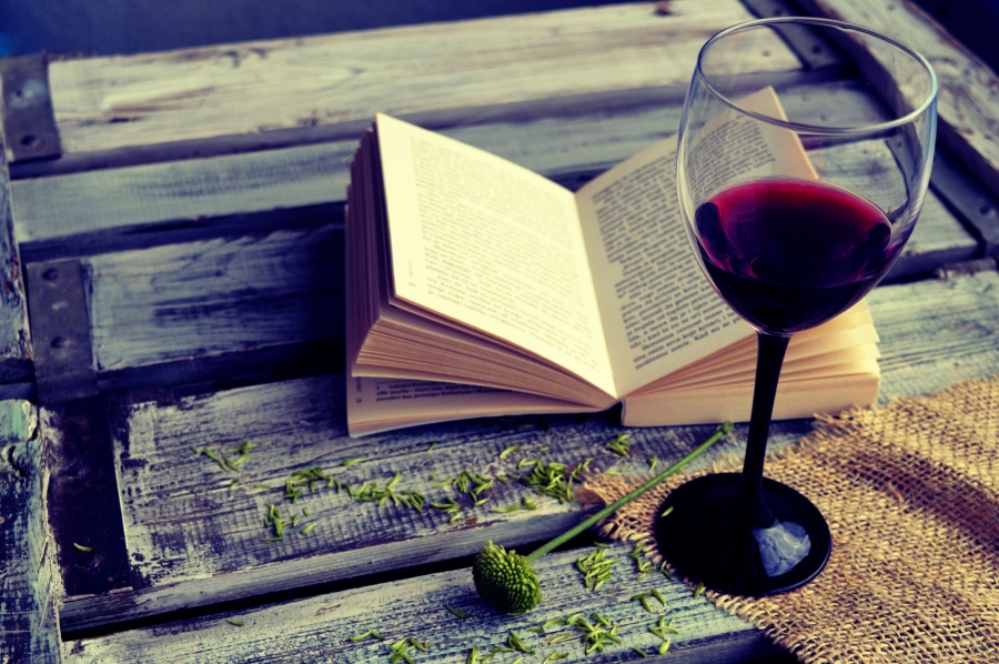 book-wine-glass