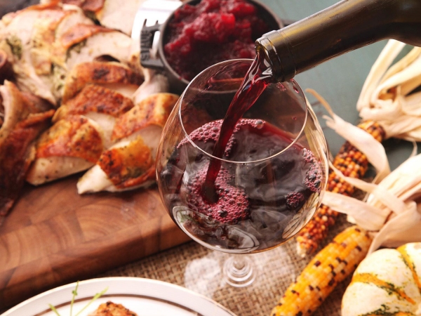 Wine Tasting Highlighting Thanksgiving Food Pairings